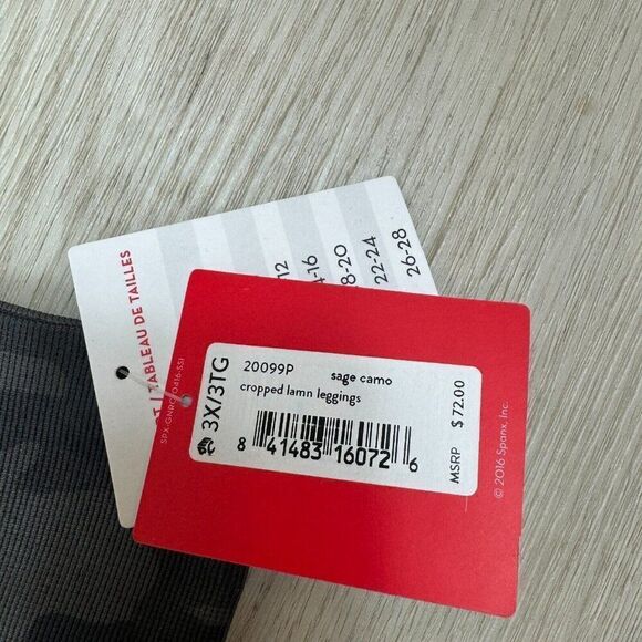 Spanx Cropped Look At Me Now Leggings Womens 3X Sage Gray Camo 20099P - Picture 4 of 4